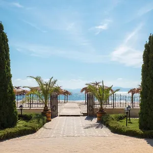 https://festa-pomorie-resort.burgashotels.net